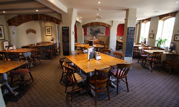 The Runner, Swindon all-day pub-food, Sunday-lunch, family-friendly ...